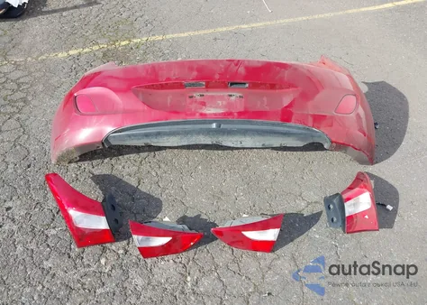 2014 Hyundai Elantra Gt z USA, uszkodzony, nr VIN KMHD35LH0EU199909